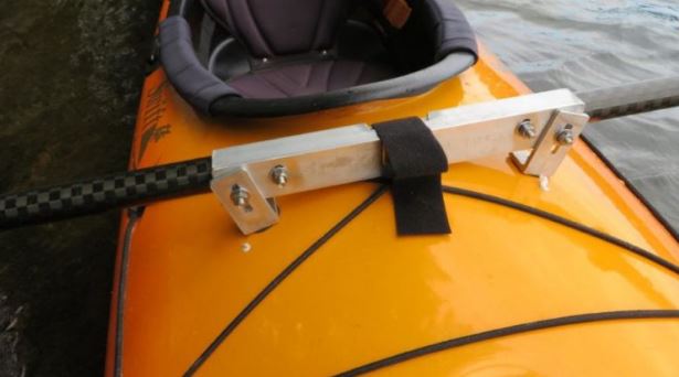 Paddle attachment to foredeck